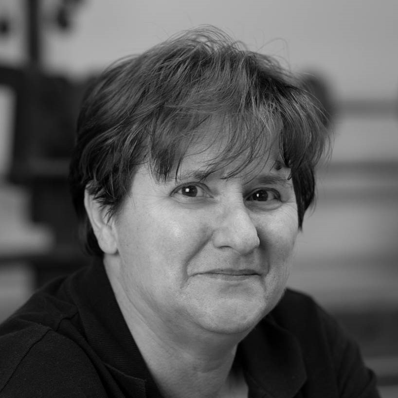 GYEBNÁR MÁRIA